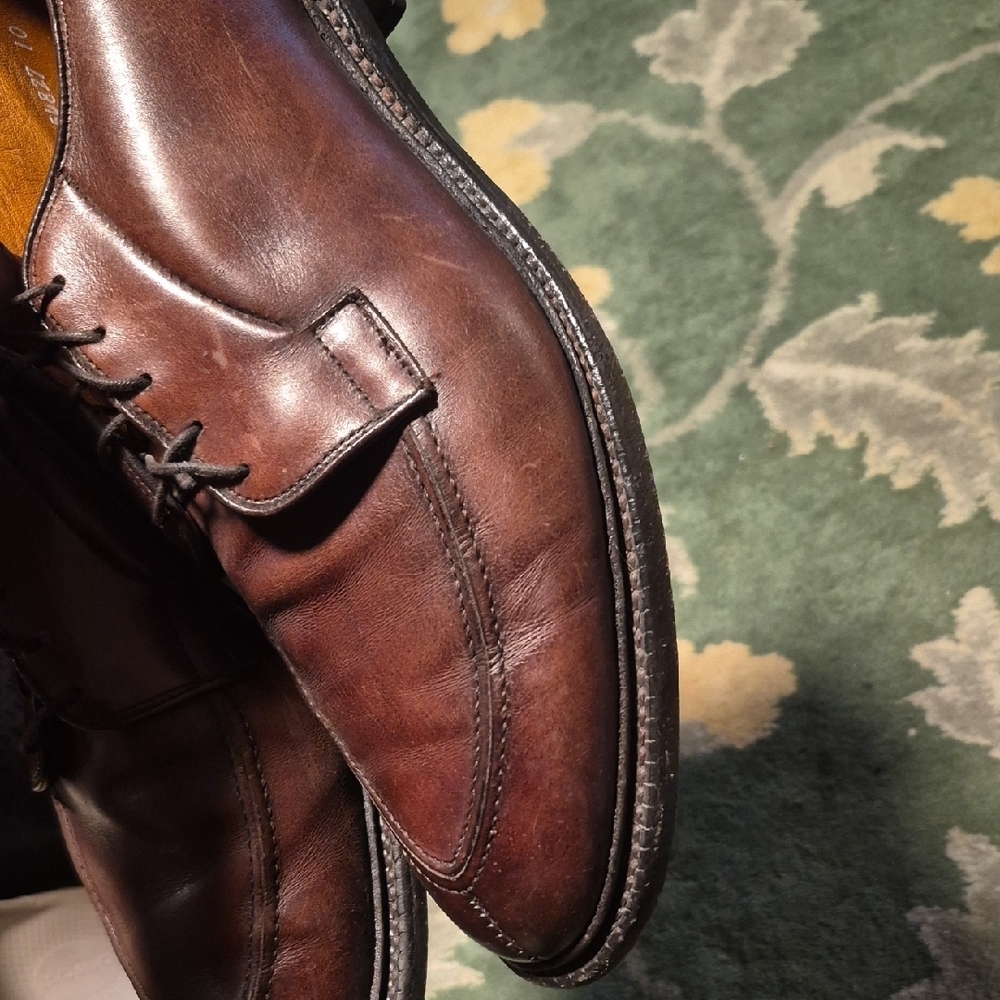 Allen Edmonds Men's Dark Brown Leather Derby Oxfords - Picture 6 of 14
